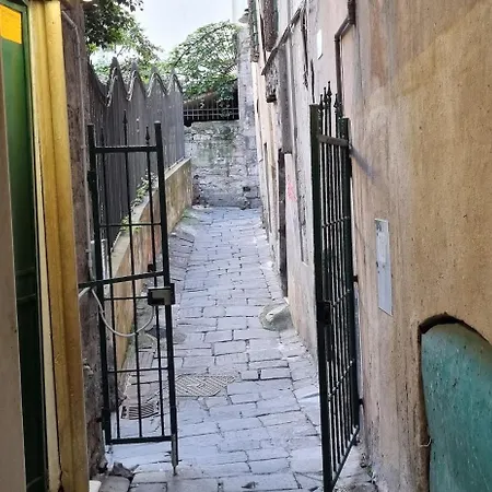 La Casa Sull'albero Bilocale A Due Passi Da San Lorenzo * Genoa